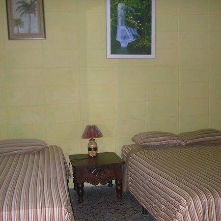 Guesthouse Dos Molinos B&B San Pedro Sula Exterior foto