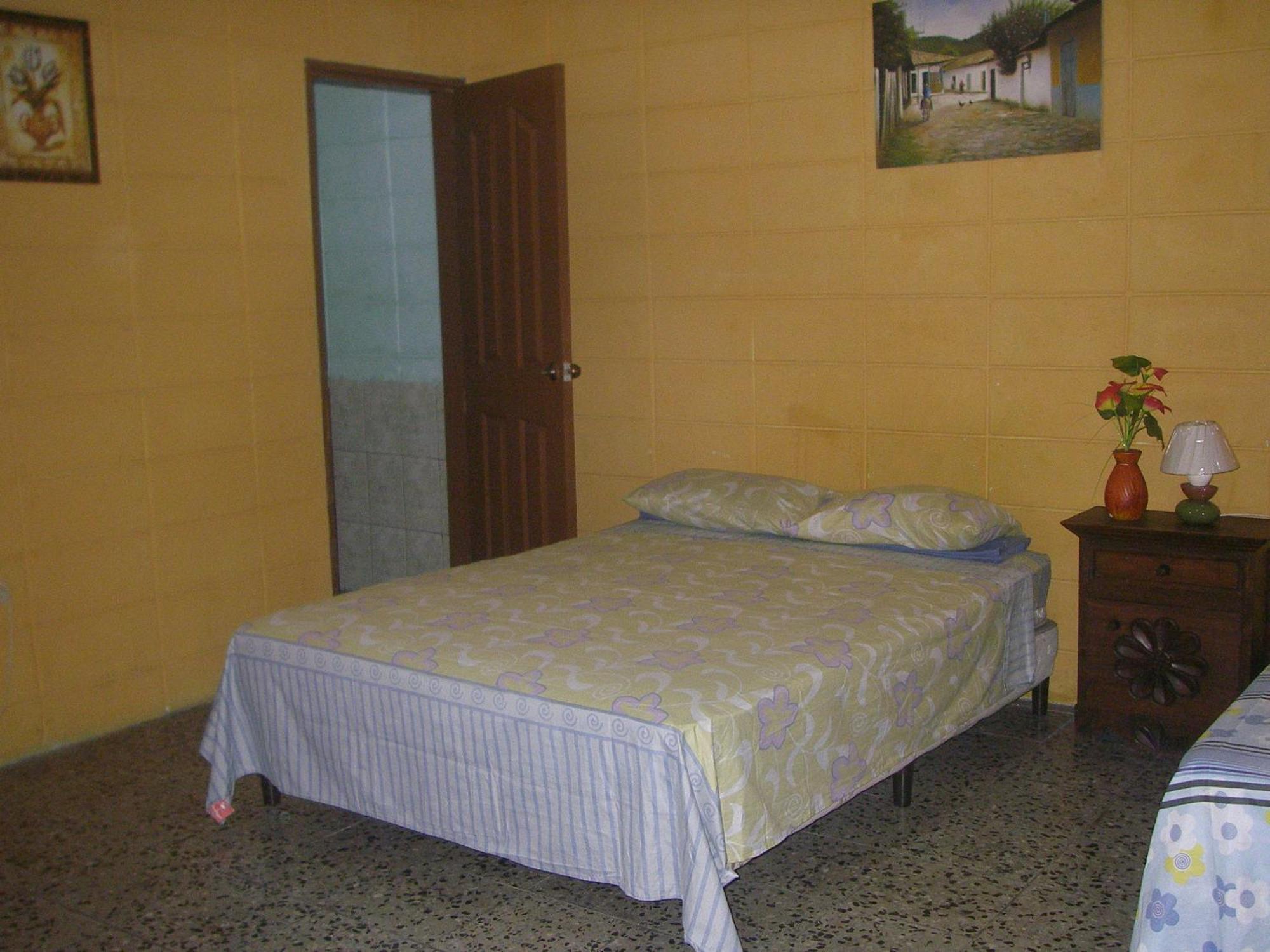 Guesthouse Dos Molinos B&B San Pedro Sula Exterior foto